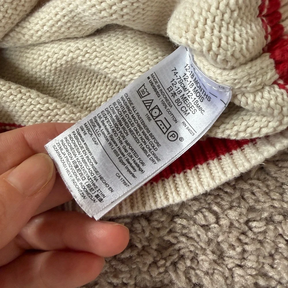 Baby GAP cream knit Sweater w/ Black 